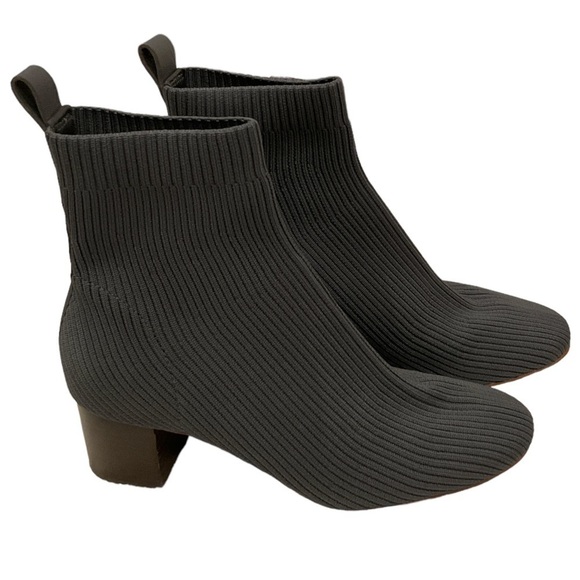 Everlane Shoes - Everlane The Glove Boots Size 5.5 Dark Grey